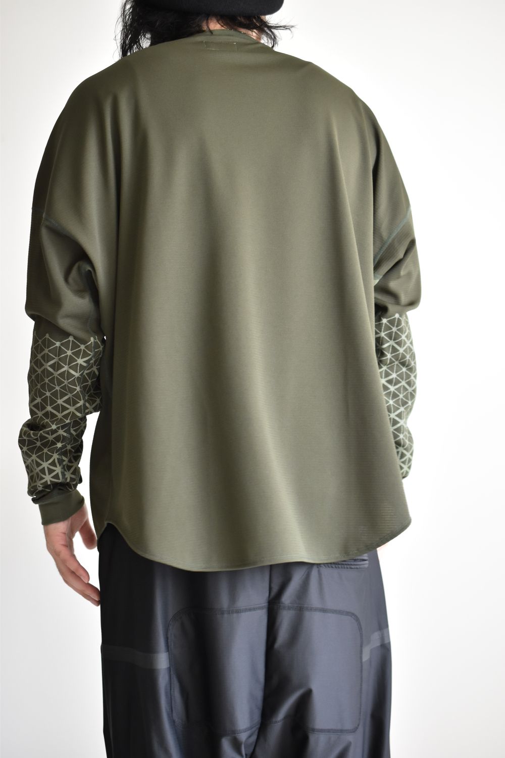 GEOMETRIC PATTERN L-SLEEVE c/#2 OD