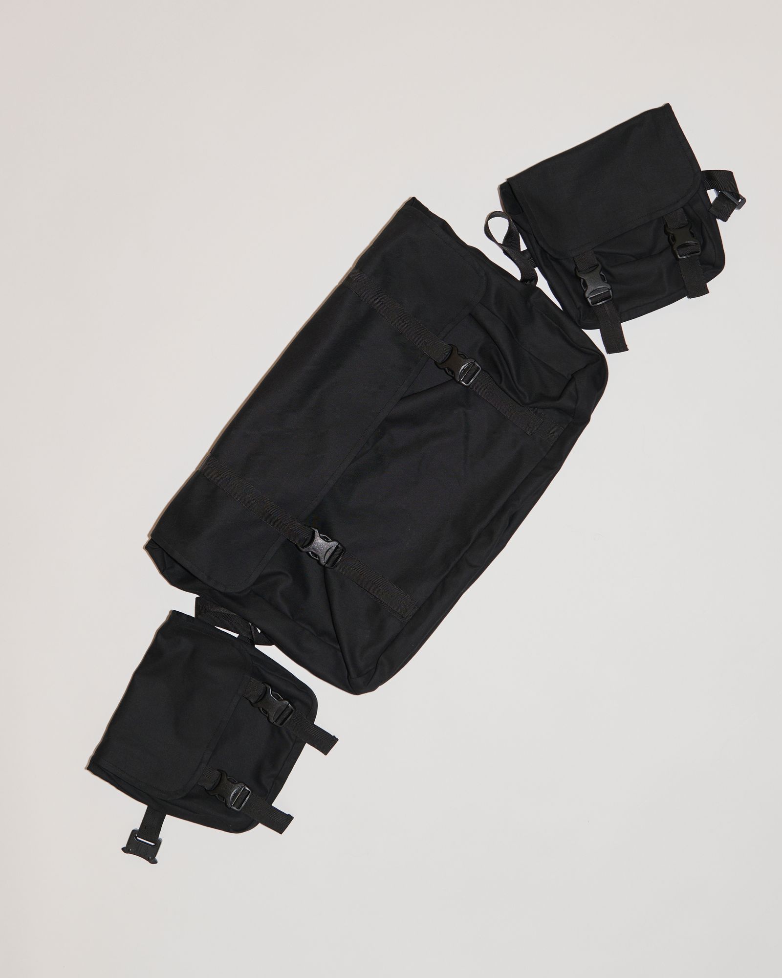 945-81TJ461-1 (BLACK)