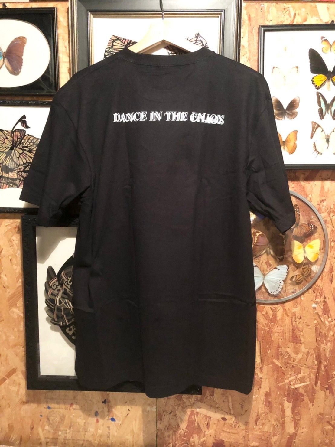 「予約商品」.butterfly anarchy symbol T-shirt 02