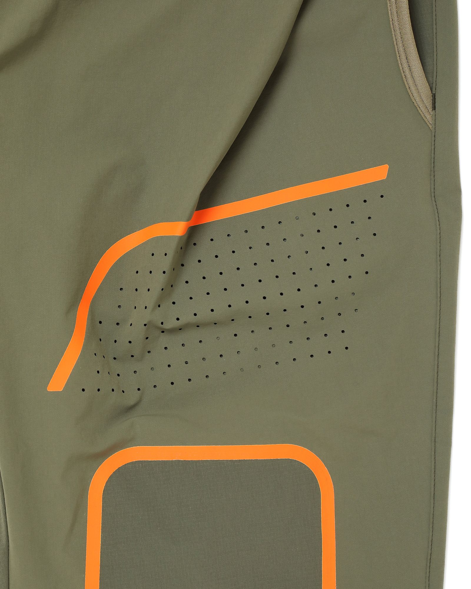 「予約商品」ONE-PLEATS NYLON PANTS # c/KHAKI