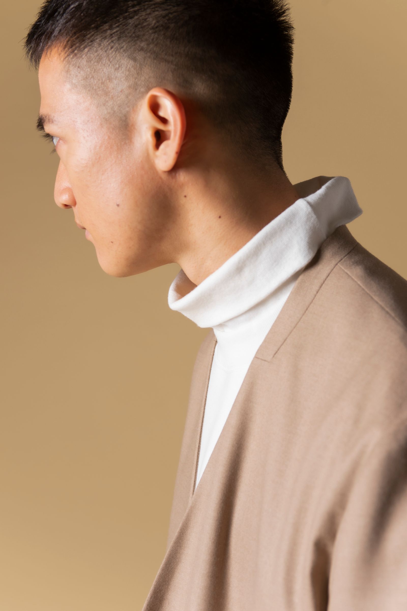 TURTLE NECK L/S T-SHIRT (WHITE)