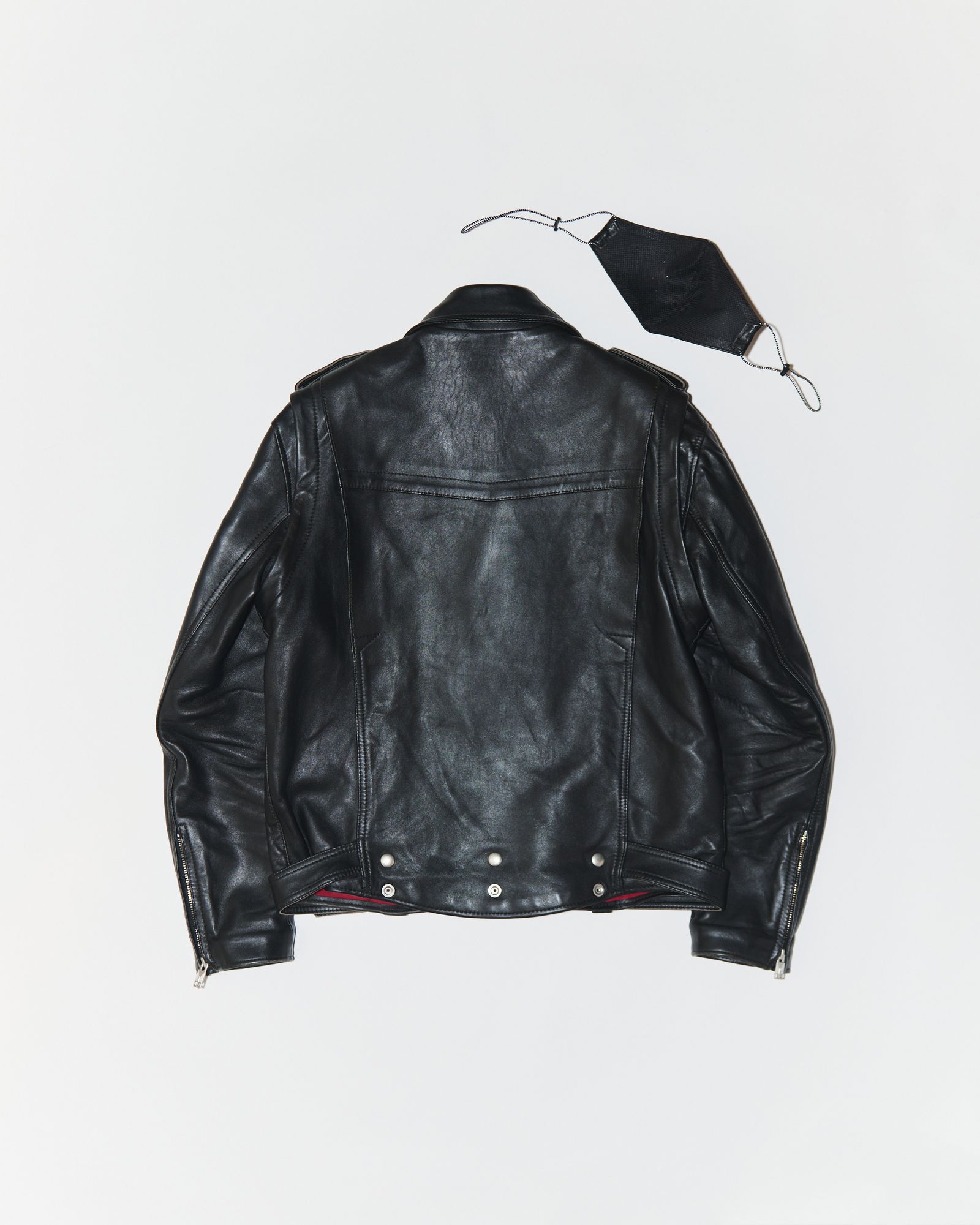 945-82GJ477-1 (Black)