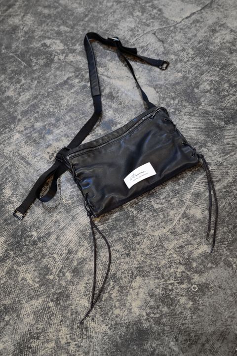 BLACK MEANS サコッシュポーチネックレス 毛深い