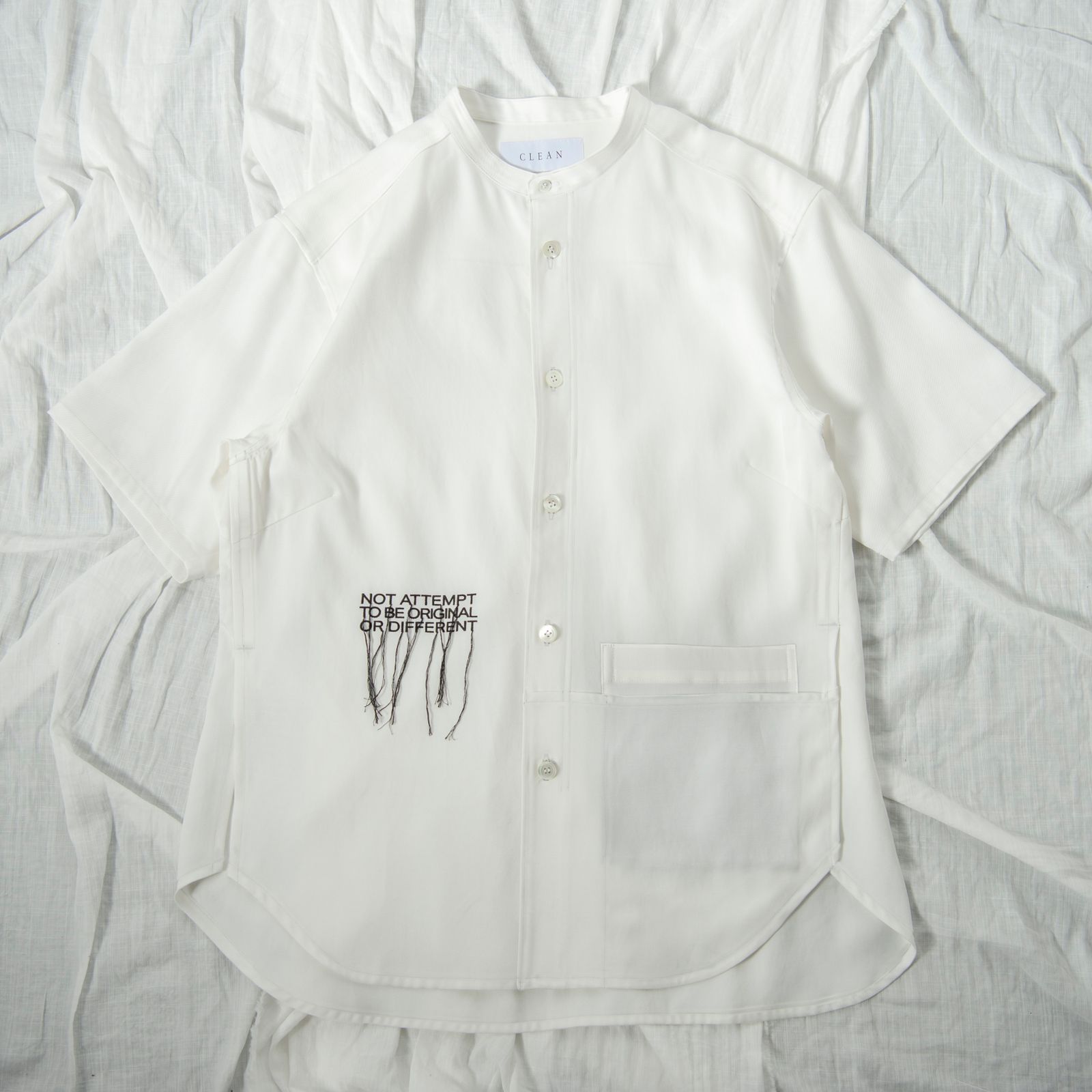 「予約商品」EMBROIDERED SLIT SHIRT (WHITE)