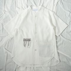 「予約商品」EMBROIDERED SLIT SHIRT (WHITE)
