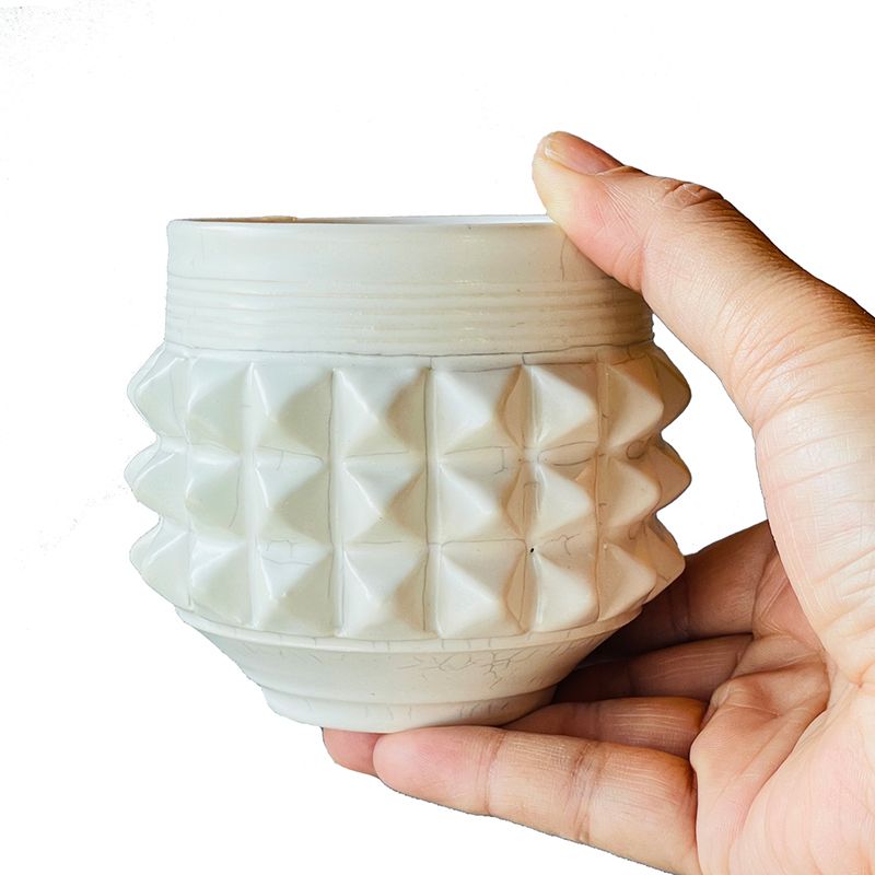 MARBLE PYRAMID STUDS TEACUP "WHITE" -陶器ティーカップ-