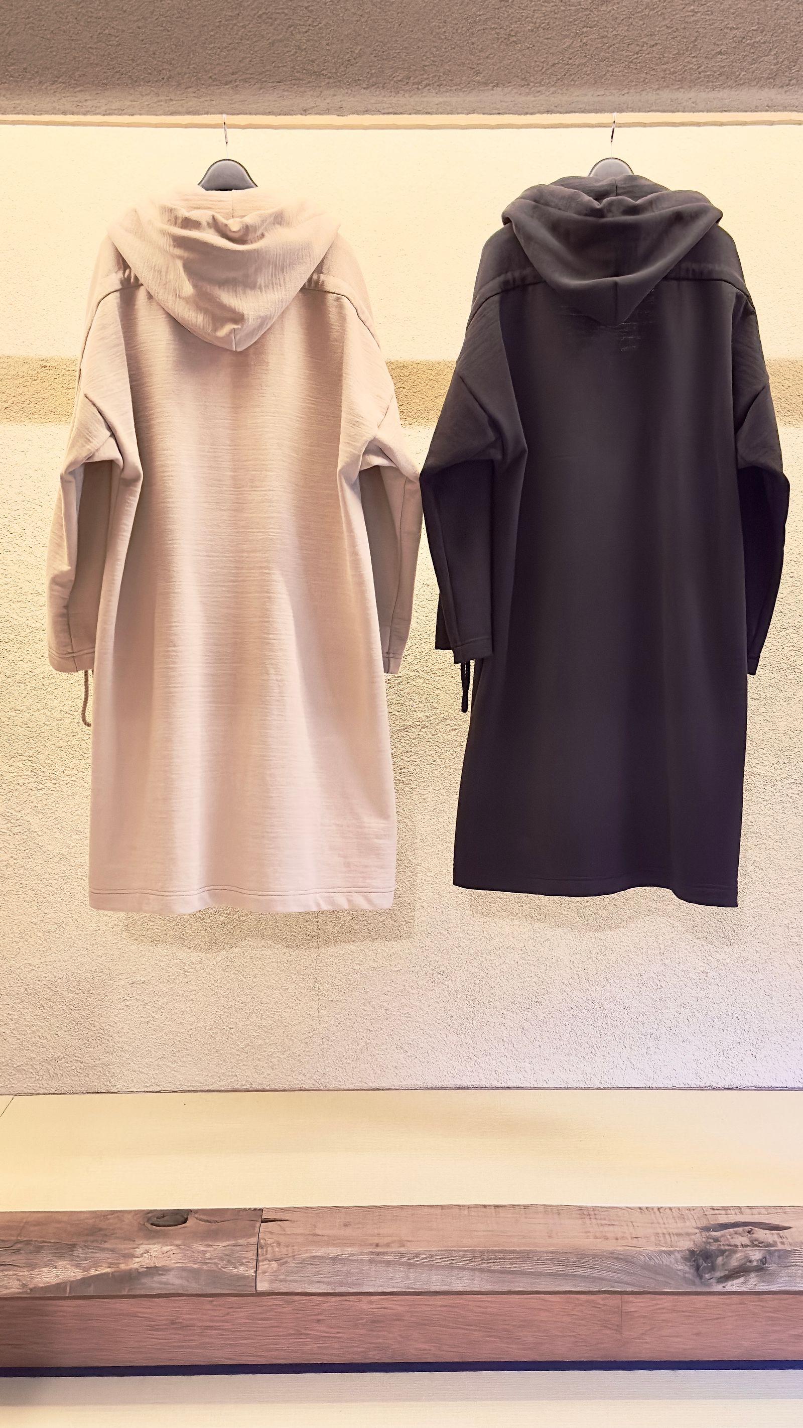HANTEN LONG PARKA / ロングパーカー (BLACK,BEIGE)