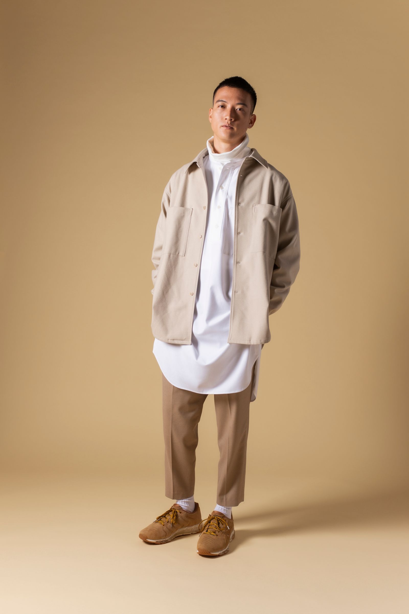 TURTLE NECK L/S T-SHIRT (WHITE)