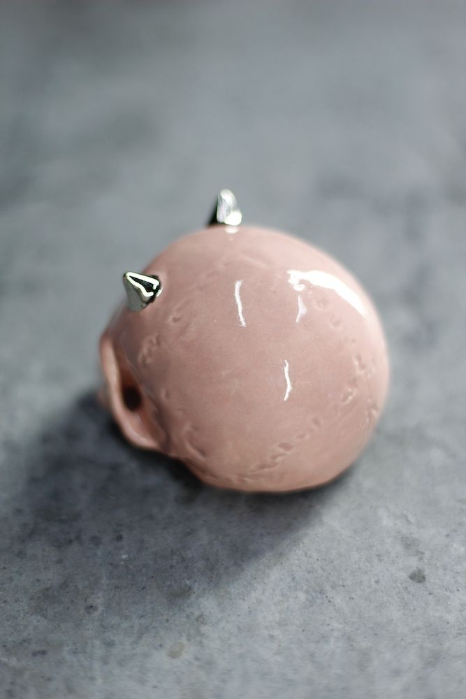 鬼髑髏ぐい呑 桜色×銀   (桐箱付)
