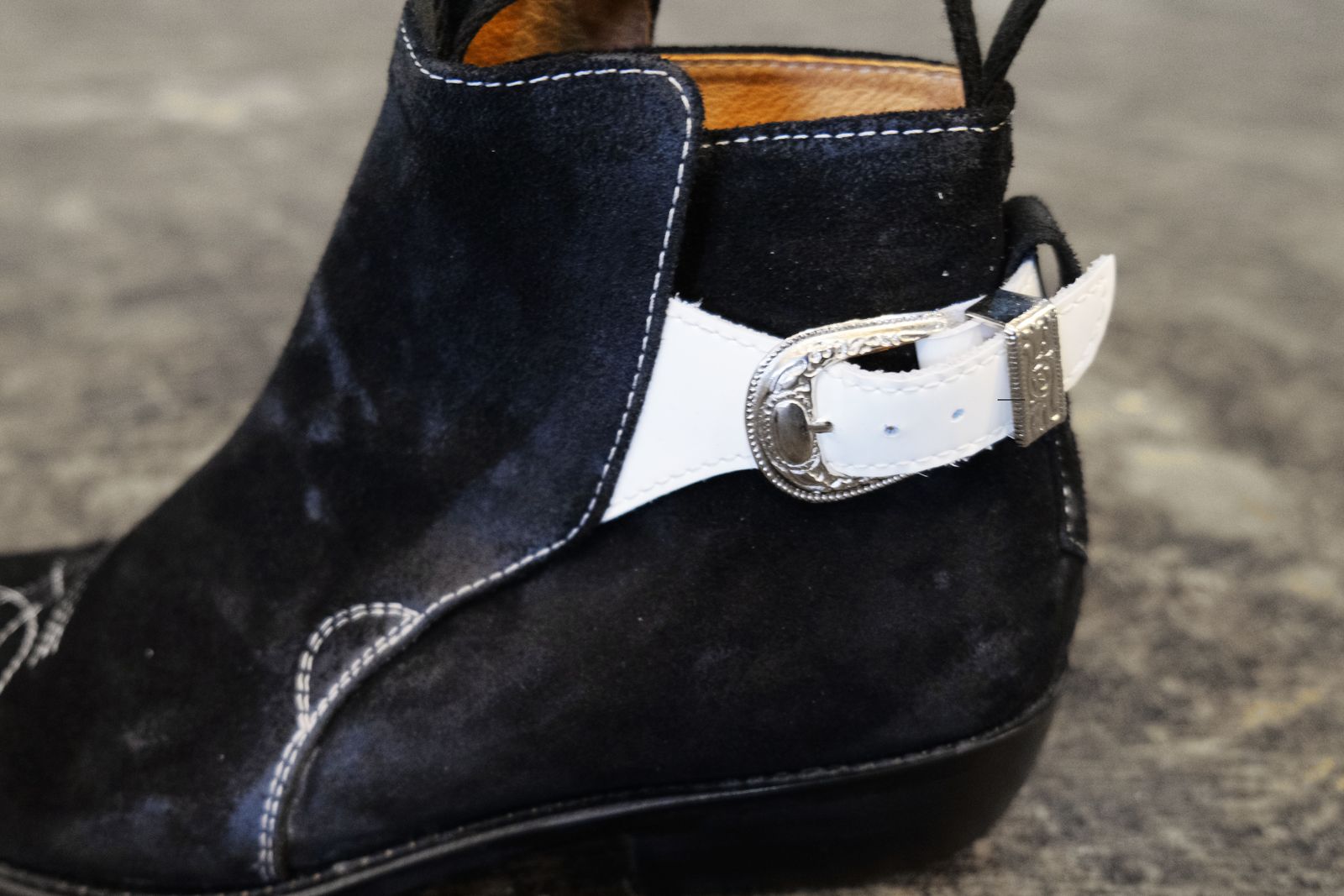 WESTERN CUBAN HEEL BOOTS (BLACK/BROWN)