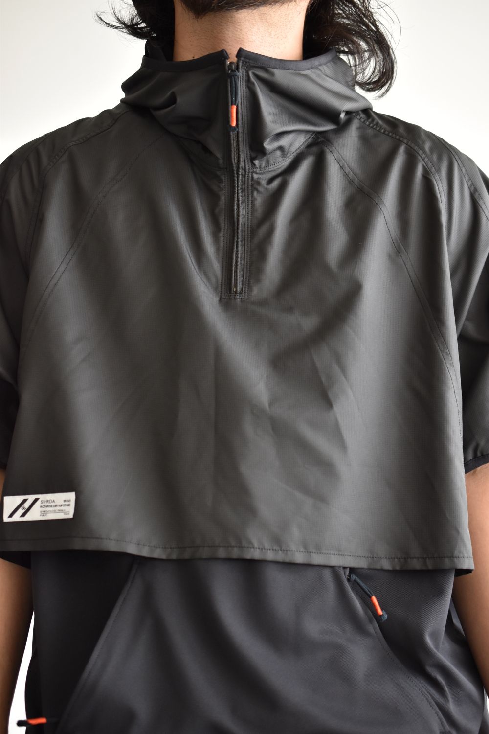 LAYERED HOODED WIDE PULL S-SLEEVE  c/#1 BLACK