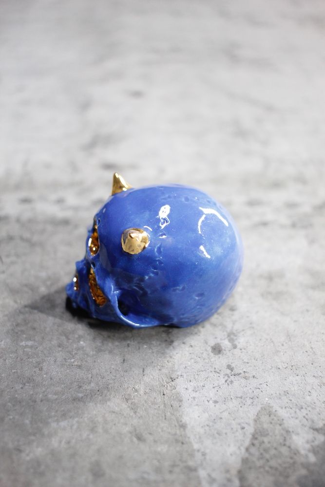 三つ目鬼髑髏ぐい呑 青×金  (桐箱付)