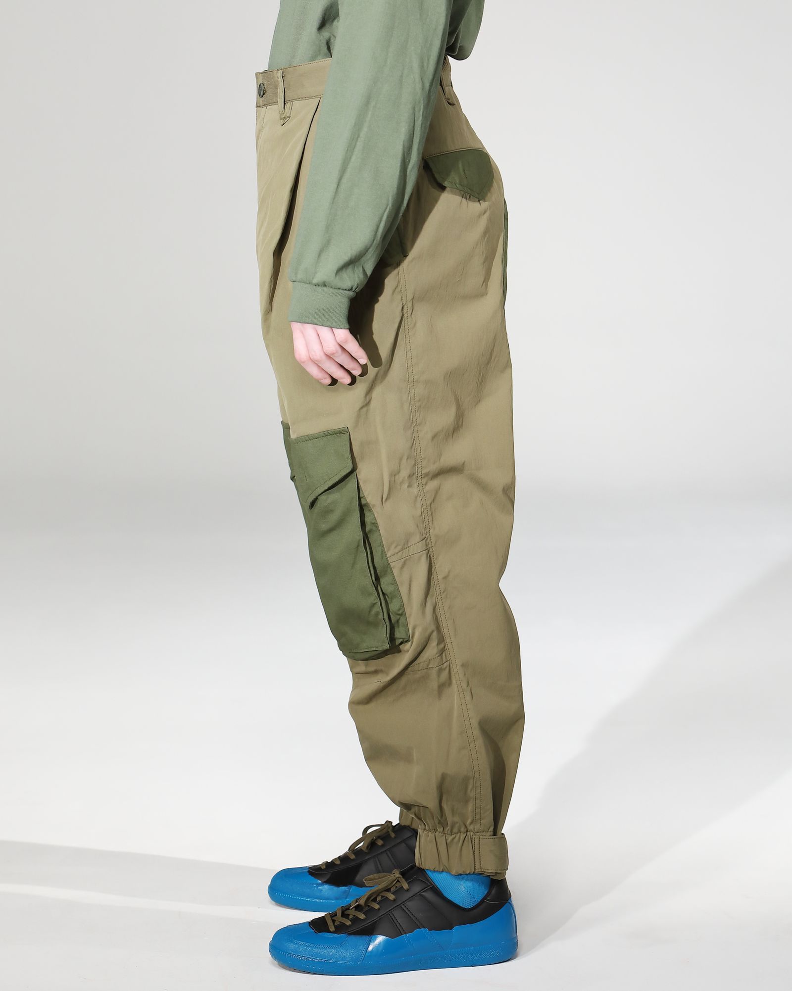 「予約商品」ONE-PLEATS CARGO TROUSERS # c/KHAKI