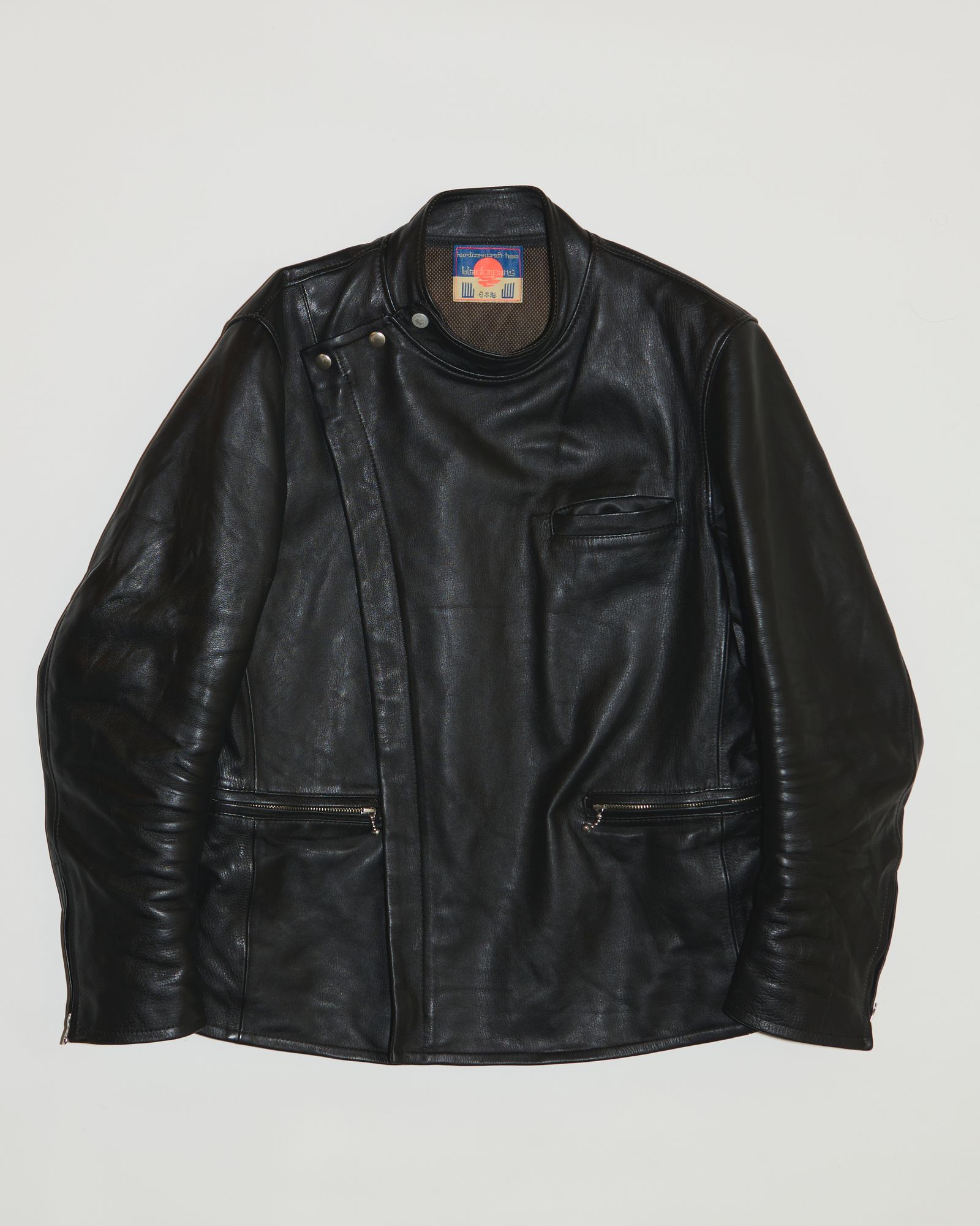 945-81GJ448-1 (BLACK, GOLD)
