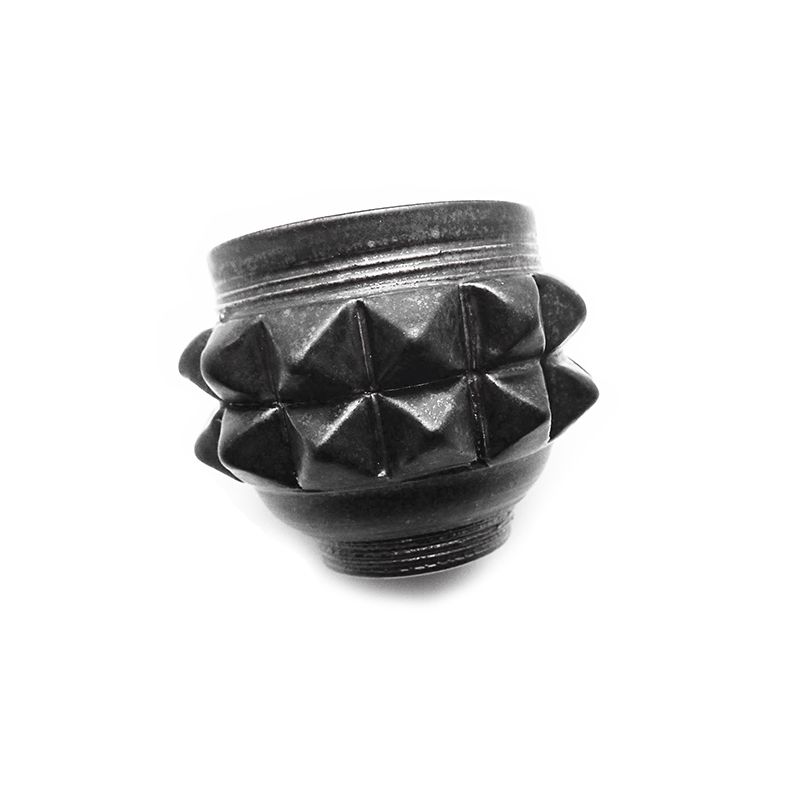 PYRAMID STUDS お猪口 "BLACK" -陶器おちょこ-