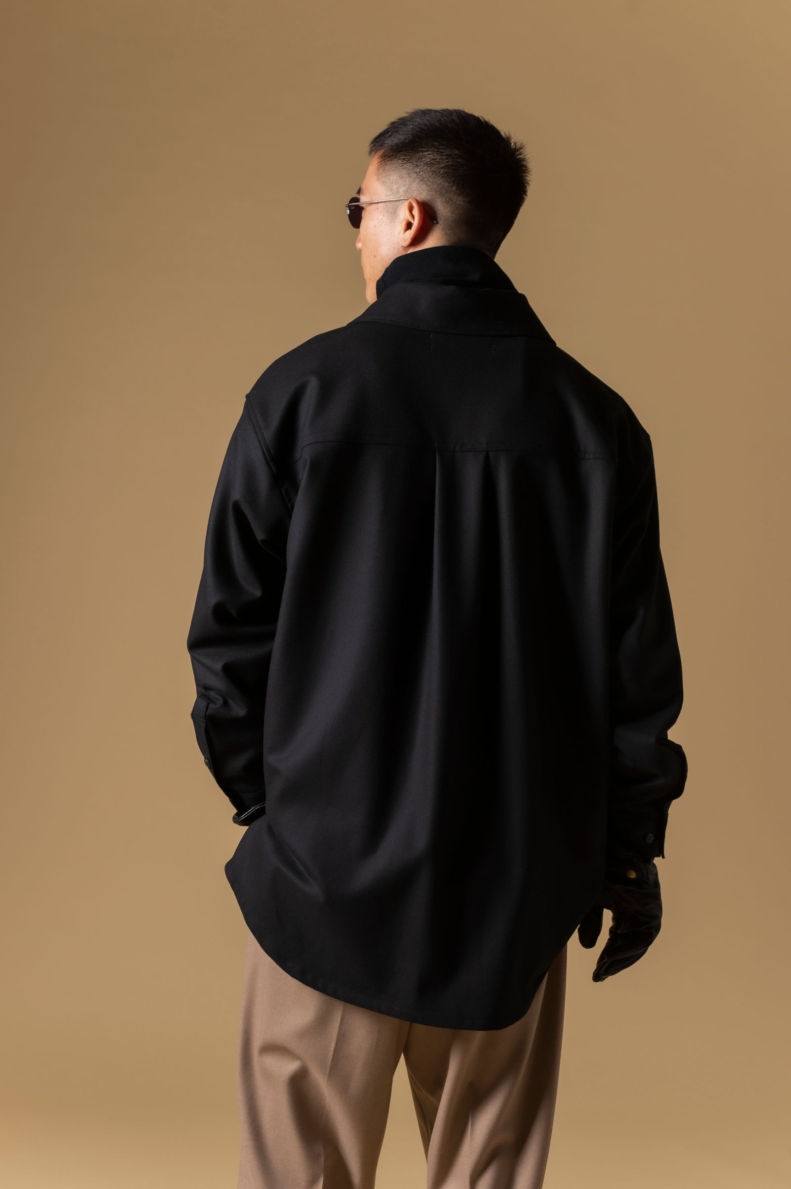 OVERSIZED HEAVY SHIRT (BLACK)
