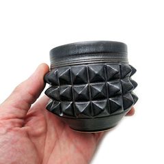 PYRAMID STUDS TEACUP "BLACK"  -陶器ティーカップ-