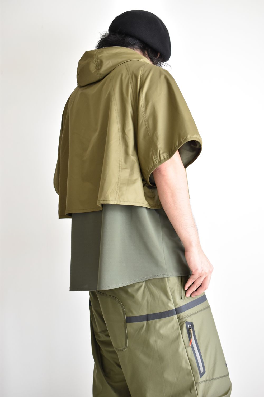 LAYERED HOODED WIDE PULL S-SLEEVE c/#2 KHAKI