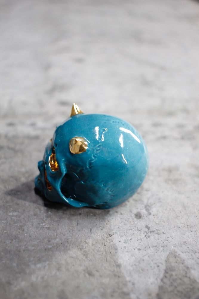 四つ目鬼髑髏ぐい呑 青緑×金  (桐箱付)
