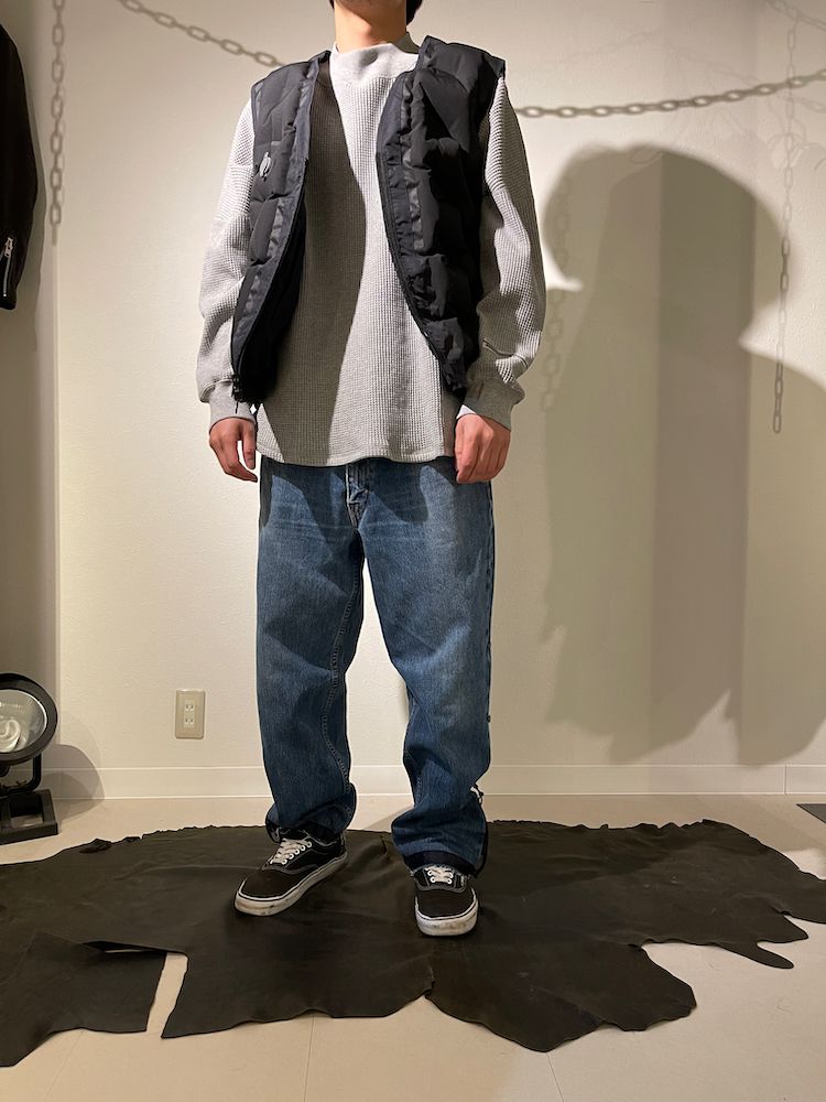 THE DEFORMED ADJUSTABLE THRIFTING DENIM 550 [FIGURE PROTO] / リメイク デニムパンツ（INDIGO）