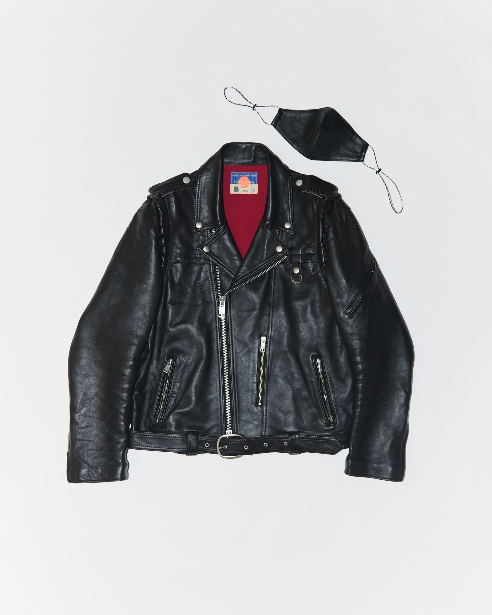 945-82GJ477-1 (Black)