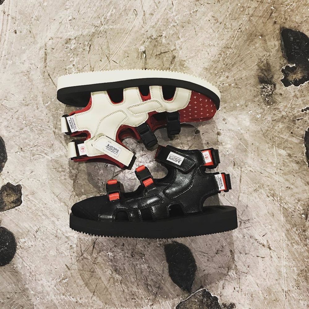 「blackmeans」×「SUICOKE」ハイカットサンダル残りわずか