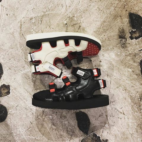 「blackmeans」×「SUICOKE」ハイカットサンダル残りわずか