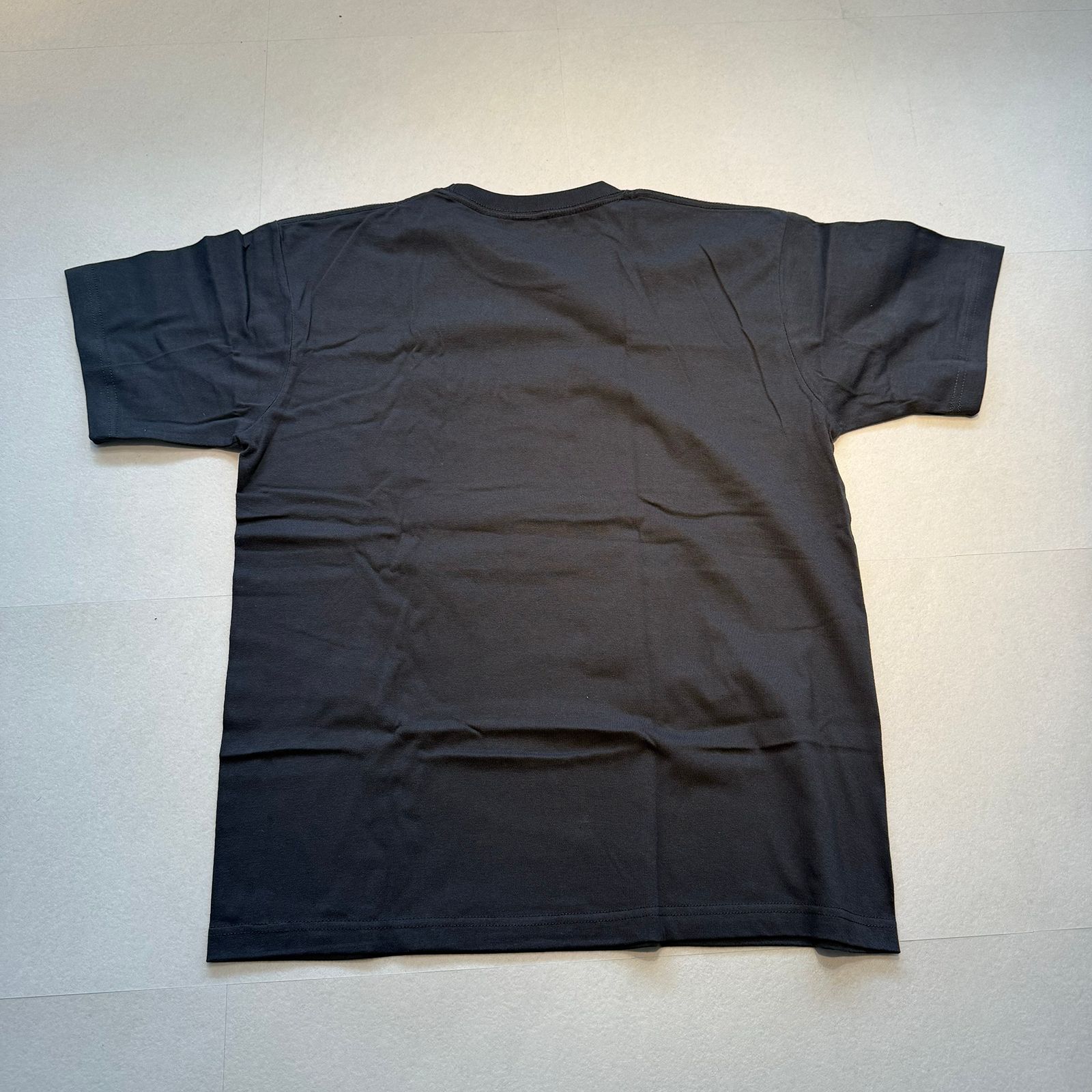 JO-MAN TEE (TENKI) / Charcoal Gray