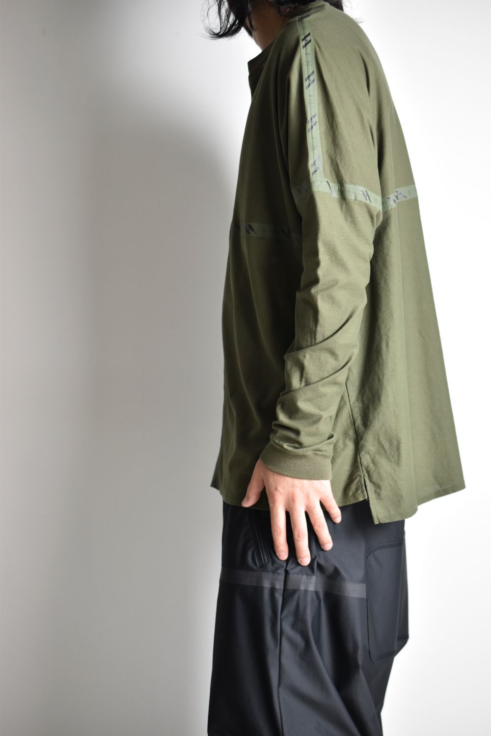 FLATSEAM LINE WIDE L-SLEEVE c/#2 OD