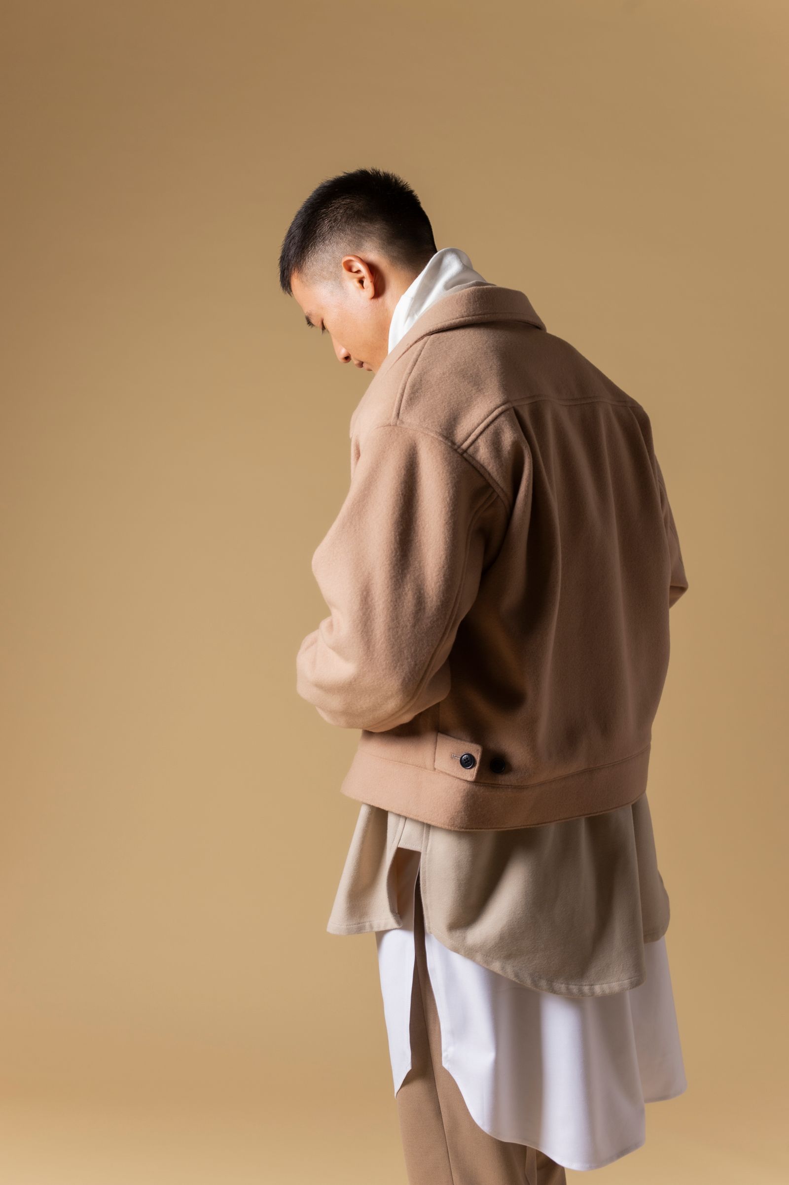 SHORT DRIZZLER JACKET (BEIGE)