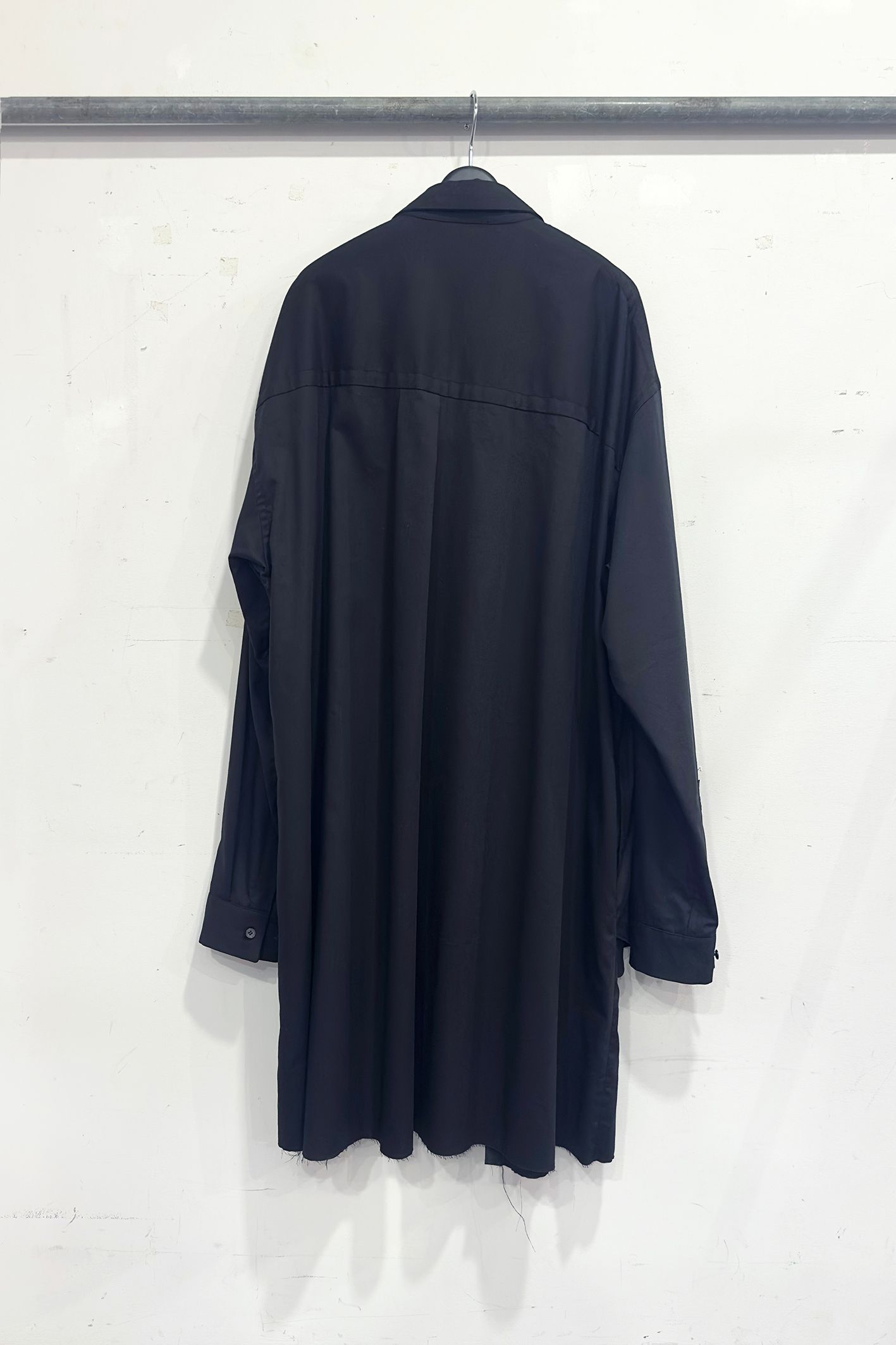 MOSHED LAYERED SHIRT / シャツ (BLACK, WHITE)