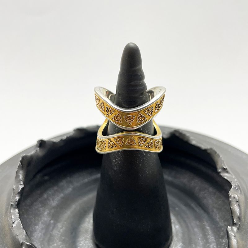 WAVE RING STAND (w/DOME) "BLACK" -陶器リングスタンド-