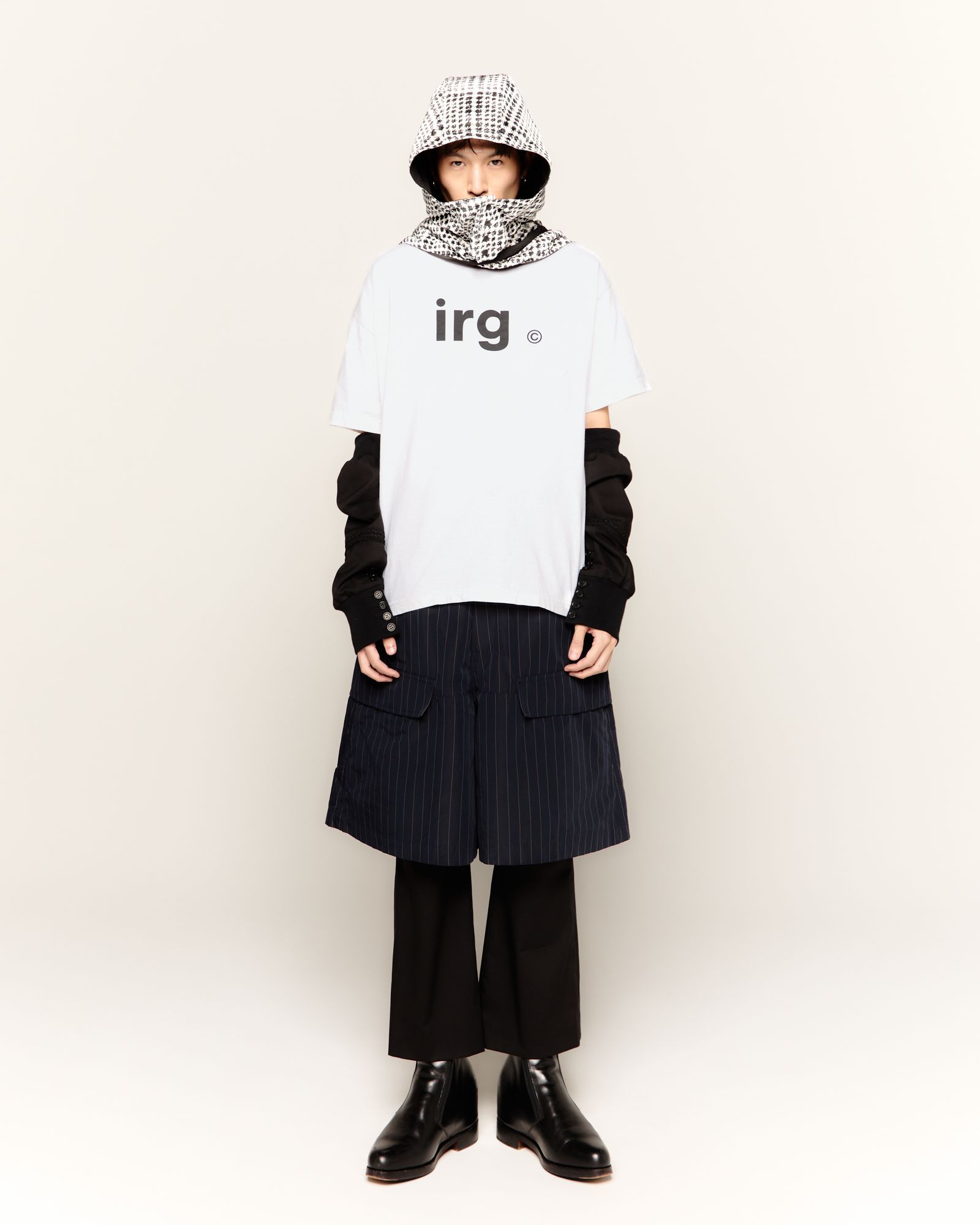 945-80GAC331-1 (BLACK/WHITE)