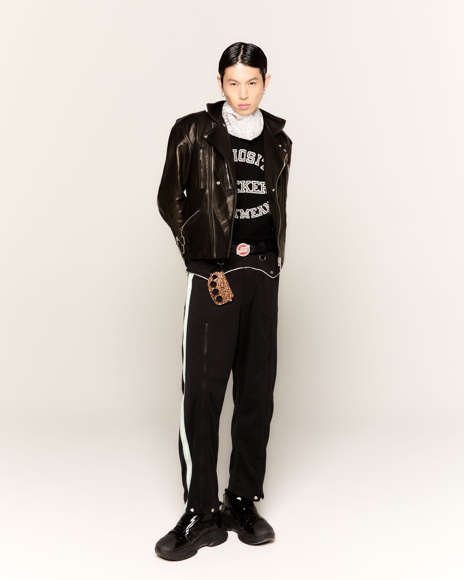 945-81GP254-1 (BLACK)