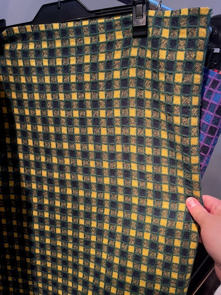 945-81T462-1 (WHT/BLK/RE, BL/NA/PUR, YEL/NA/GRN, WHT/RE/NA)