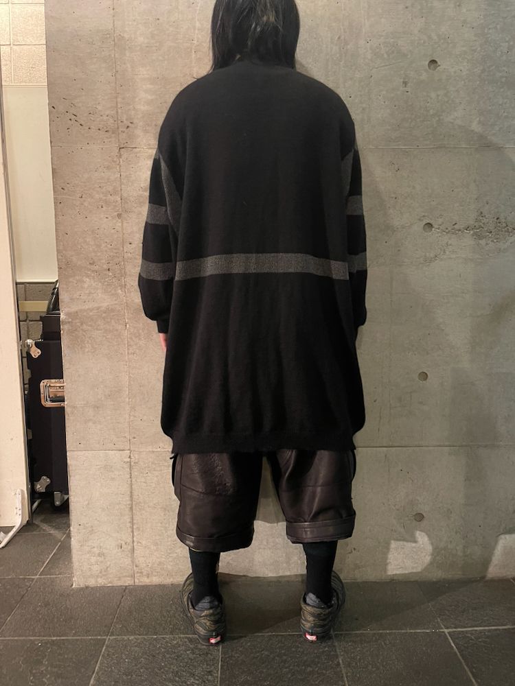 945-81TKN49-1 (BLACK)