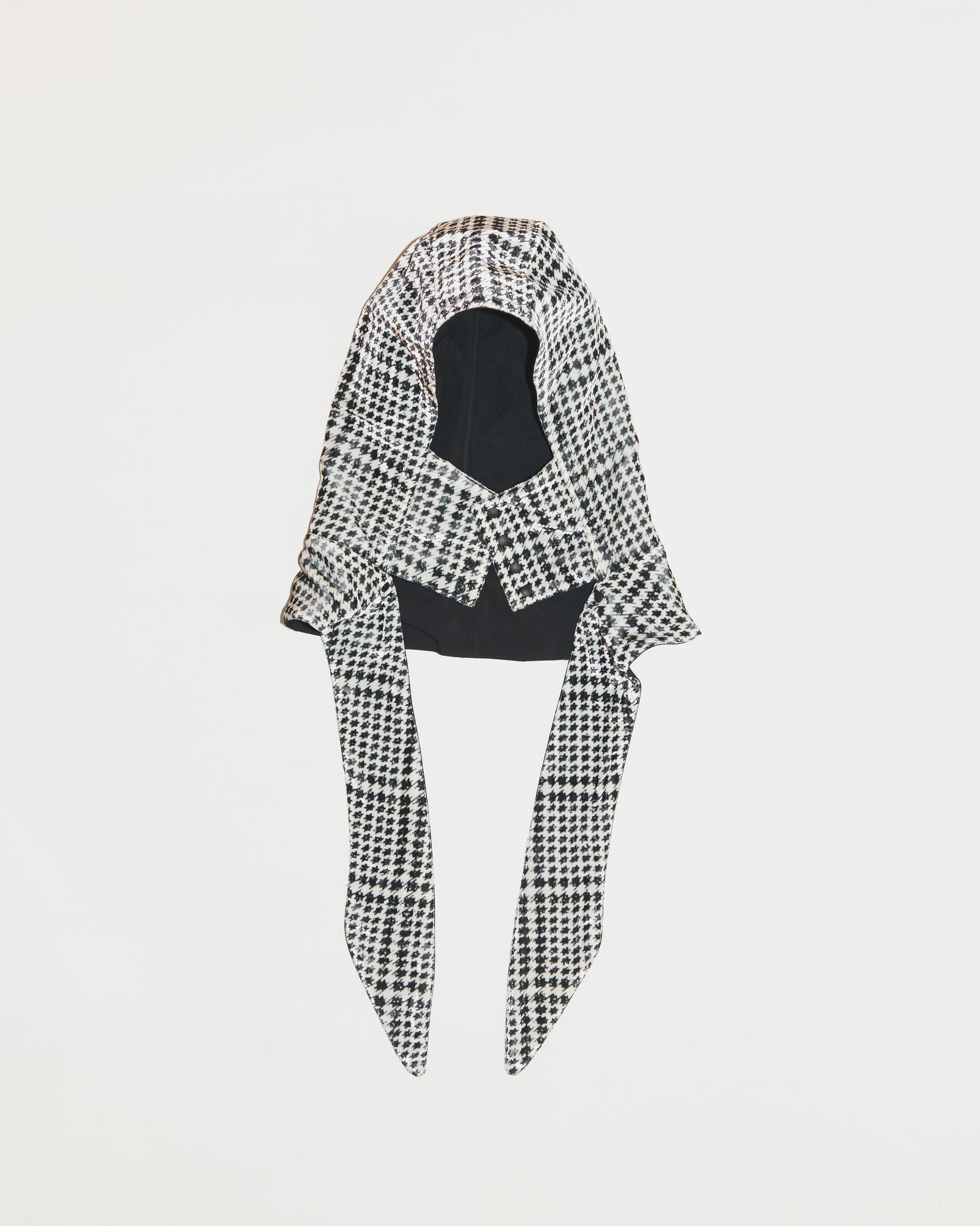 945-80GAC331-1 (BLACK/WHITE)