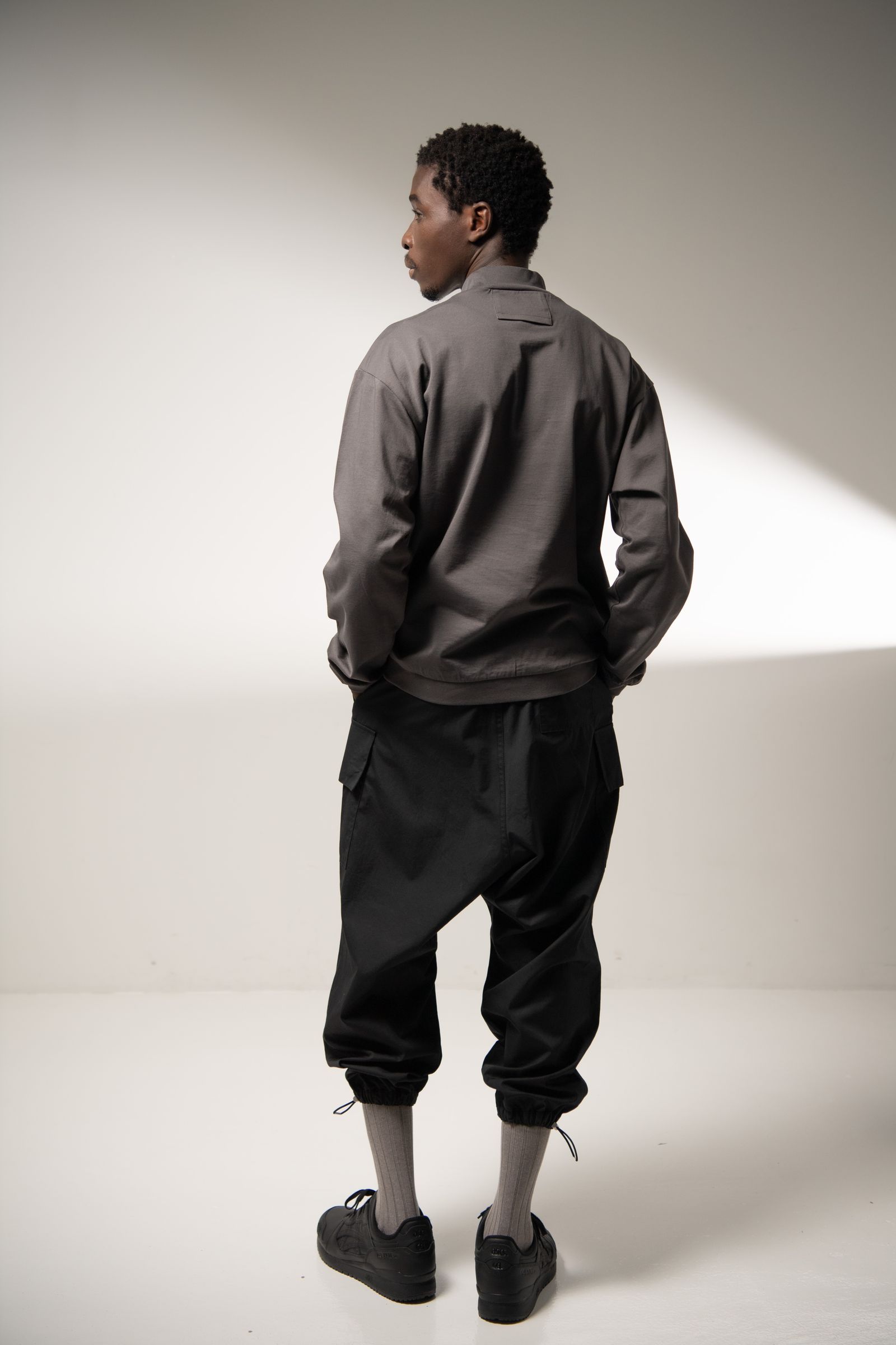 「予約商品」GRID MARKED T-SHIRT (CHARCOAL)