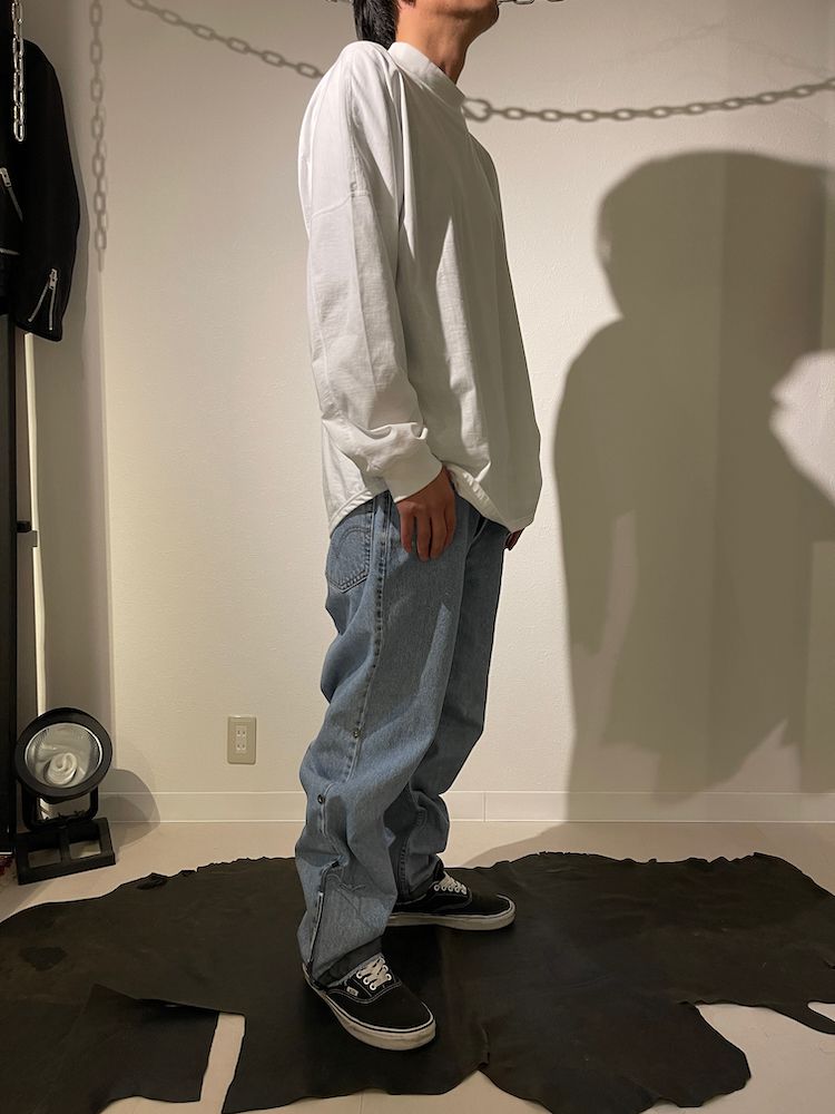 THE DEFORMED ADJUSTABLE THRIFTING DENIM 550 [FIGURE PROTO] / リメイク デニムパンツ（LIGHT INDIGO）