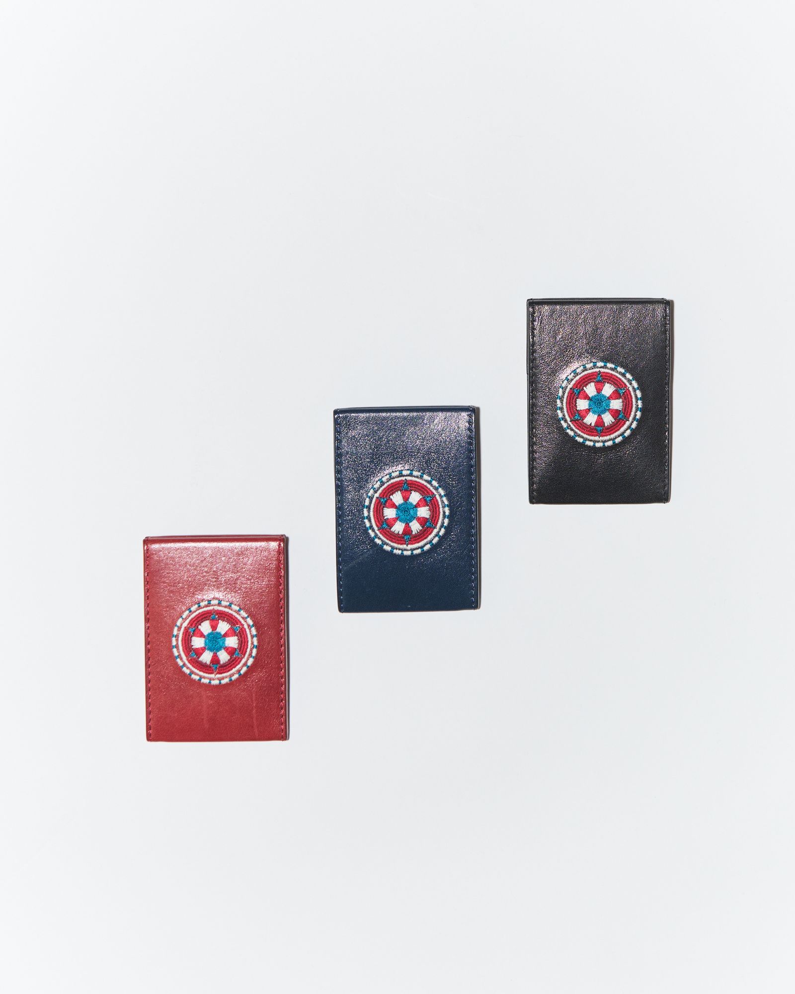 945-82GAC271-1 (Black, Blue, Red)