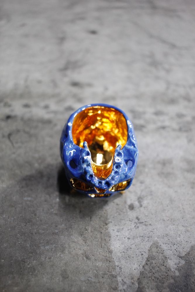 三つ目鬼髑髏ぐい呑 青×金  (桐箱付)