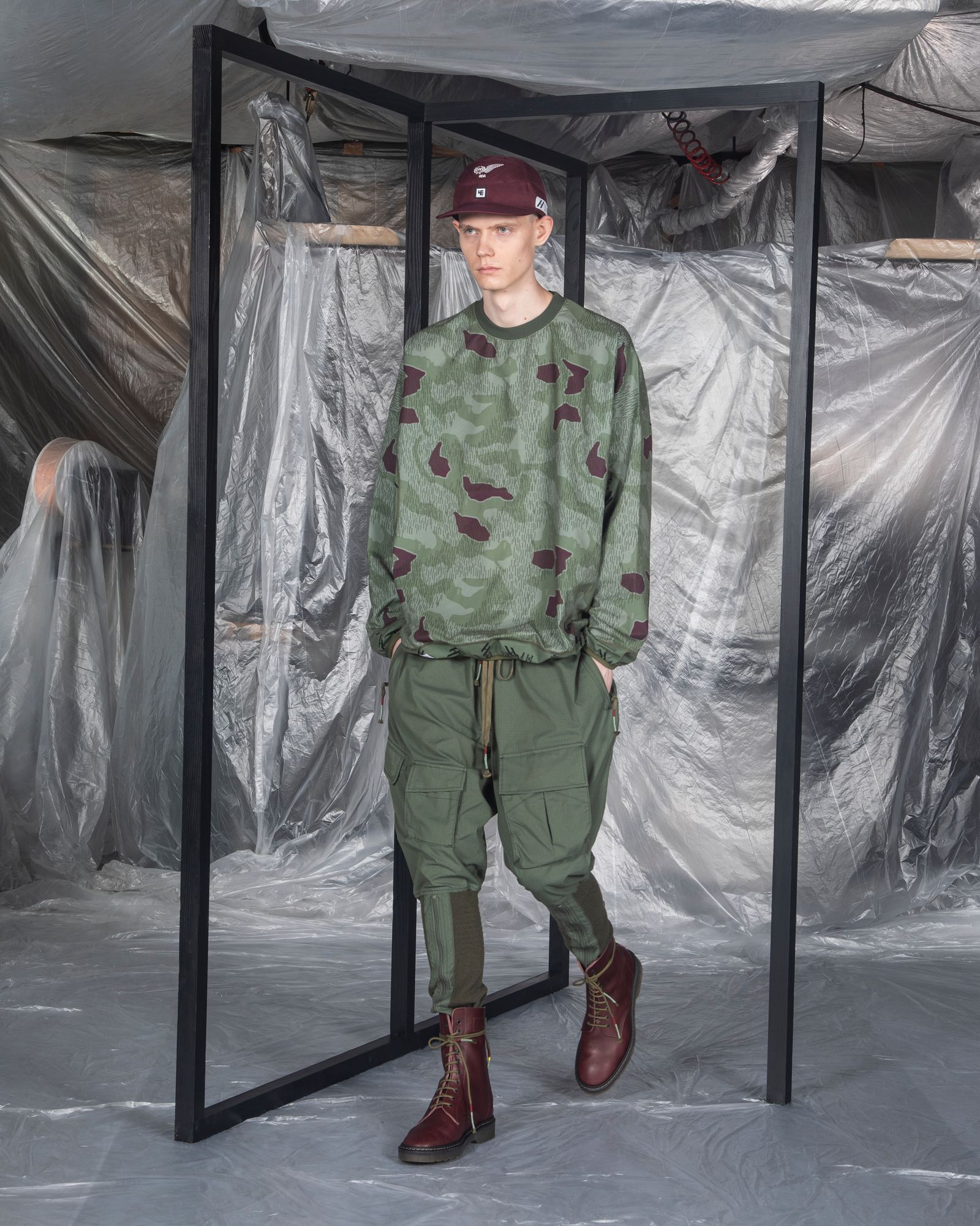 CHANNEL FLIGHT LOWER-LEG WARMER PANTS / col: OD