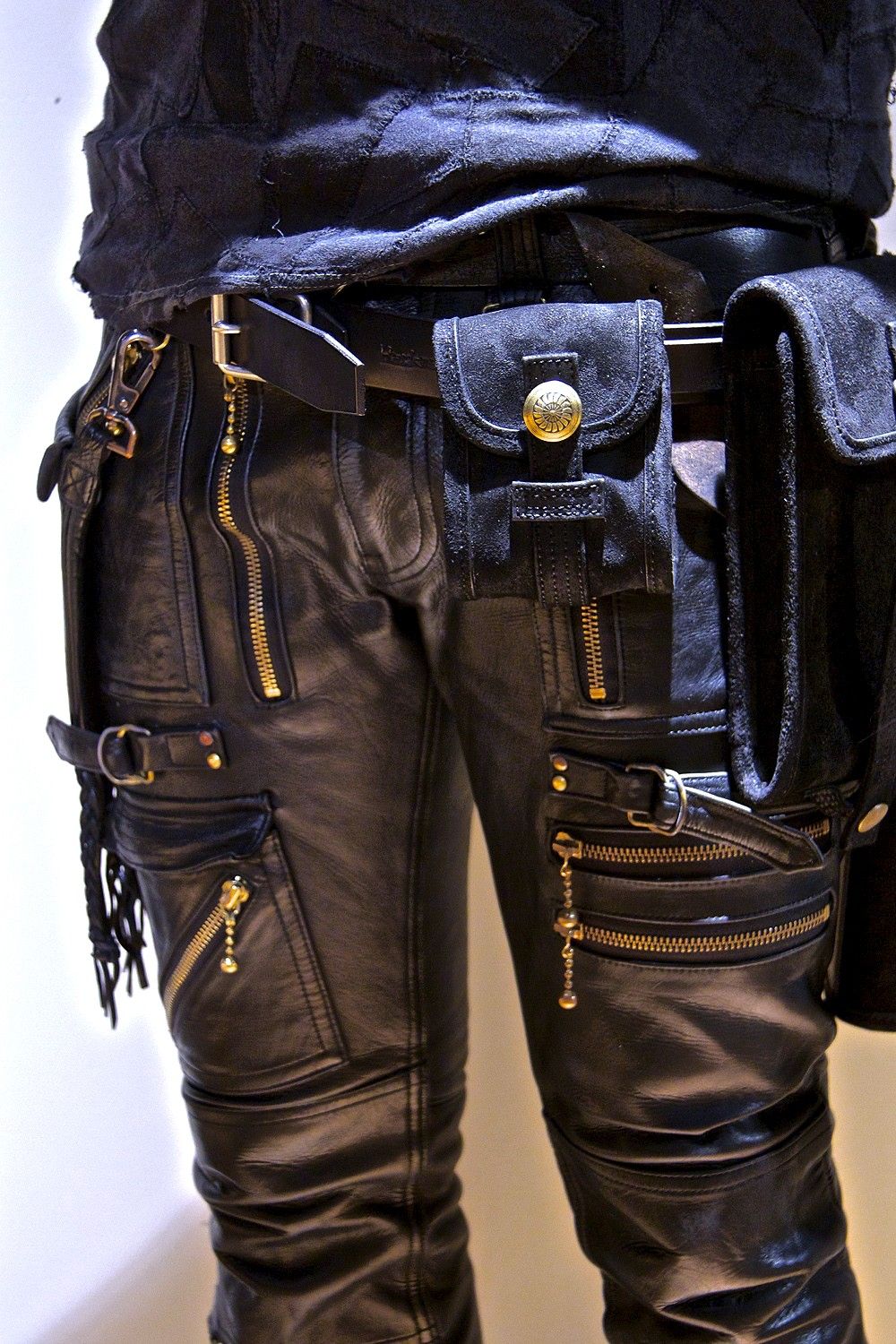 945-71GAC173-1 BLACK