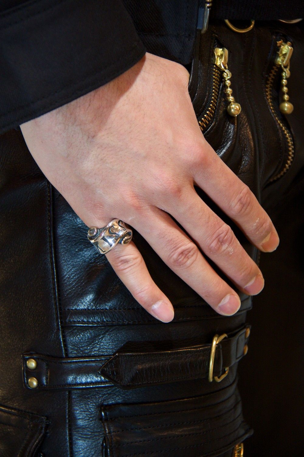 MESSAGE ON RIBON RING 『KISS』