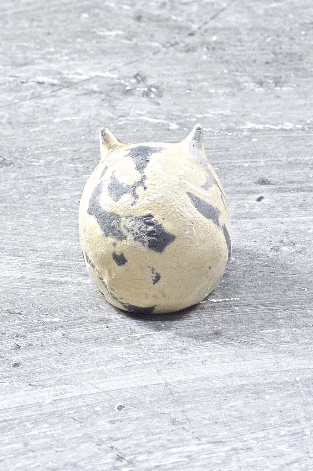 "ぐい呑み"小ツノ髑髏 白
