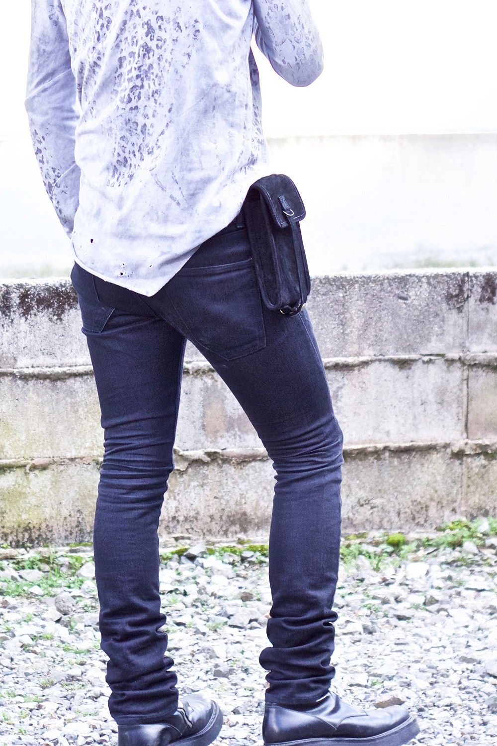 945-71GAC174-1 BLACK