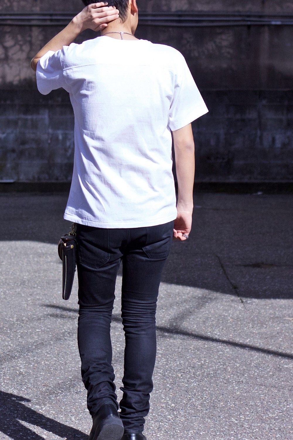 Layered neck Tee WHT×WHT