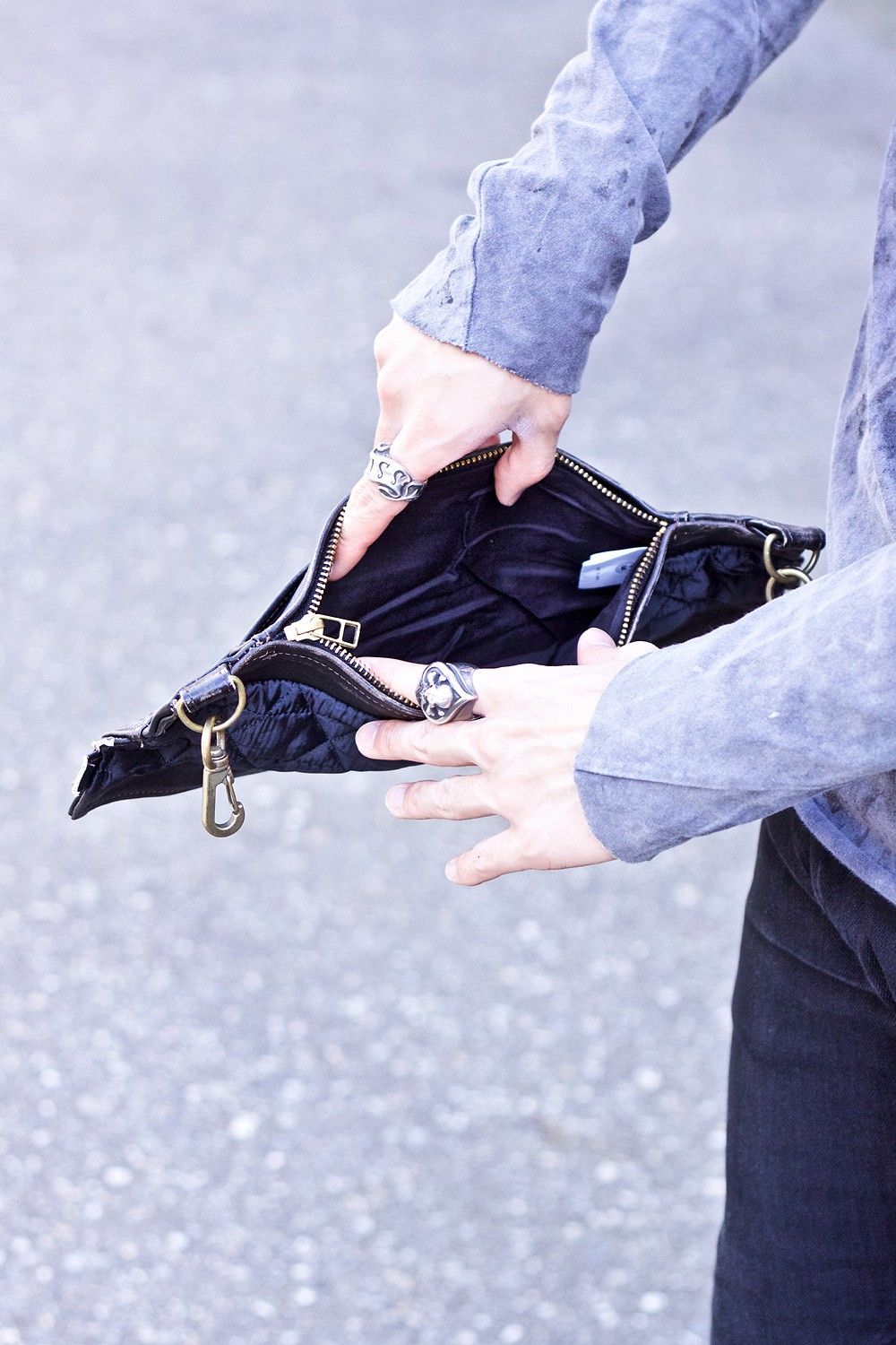 945-71GAC170-1 BLACK