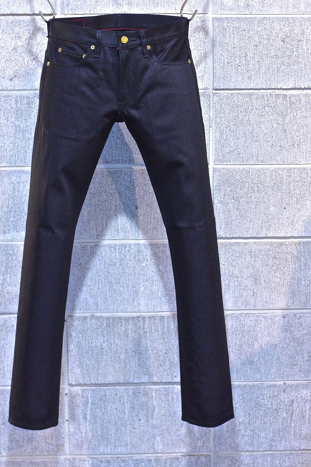 03 TAPERED BLACK