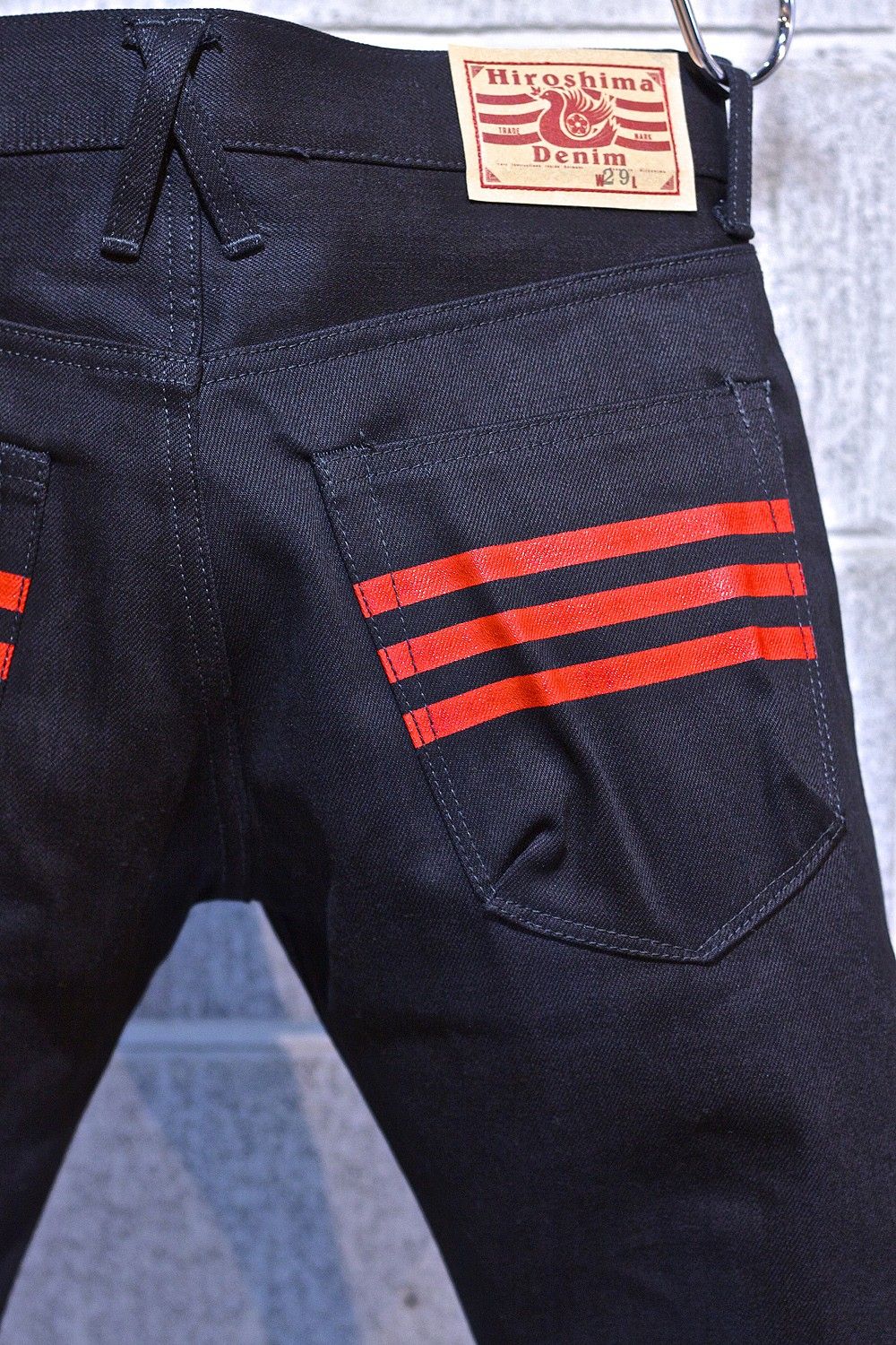 03 TAPERED BLACK